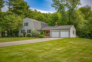 8 Evergreen Terrace, Hampden, MA 01036
