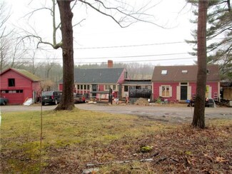 36 Vaughans Ln, South Berwick, ME 03908