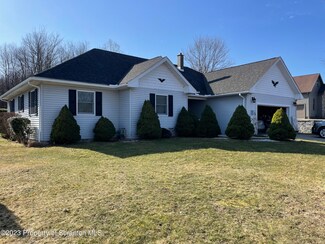 17 Morgan St, Carbondale, PA 18407
