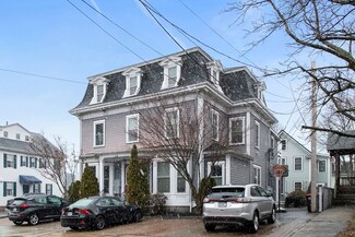 8 Common St Unit 4, Stoneham, MA 02180