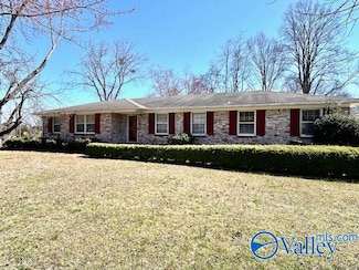 5019 Lumary Dr NW, Huntsville, AL 35810