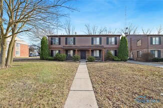 1667 Brownstone Blvd, Toledo, OH 43614