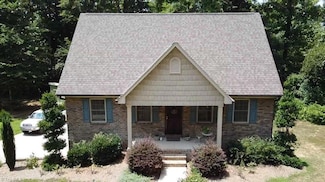 845 Montgomery Ct, Walnut Cove, NC 27052
