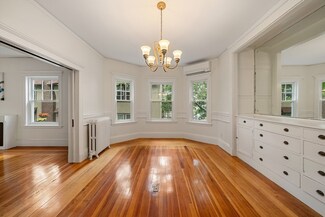 179 Rawson Rd Unit 2, Brookline, MA 02445