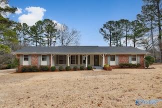 719 Woodbine Rd SE, Huntsville, AL 35802