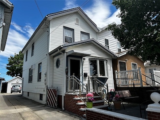 91-05 121st St, Jamaica, NY 11418