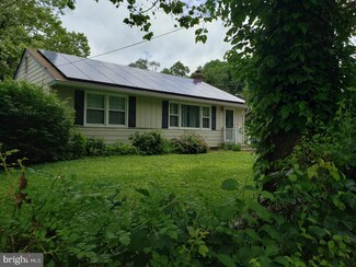 652 Cramer Ave, Beverly, NJ 08010