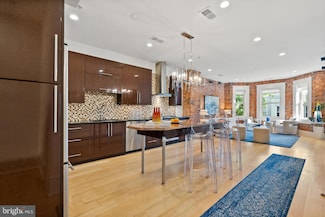 1617 Swann St NW Unit 5, Washington, DC 20009