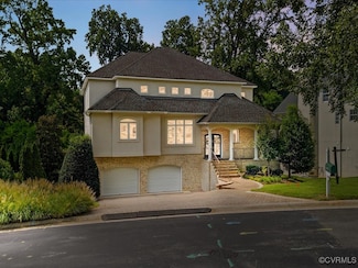 12 Tow Path Ln S, Richmond, VA 23221