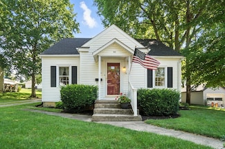 50 School St, Mechanicsburg, OH 43044