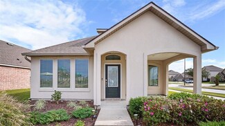 713 Pelican Bay Dr, Slidell, LA 70461