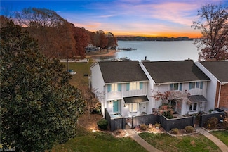 7962 Westcape Dr Unit 1016, Denver, NC 28037