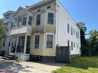 38 Dana Ave, Albany, NY 12208