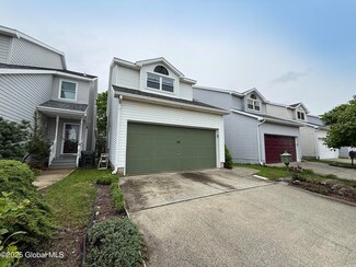 23 Cohoes Ave, Troy, NY 12183