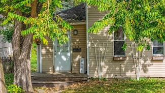 411 Oak Ave SE, Montgomery, MN 56069