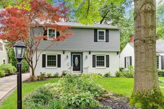 223 W Southington Ave, Columbus, OH 43085