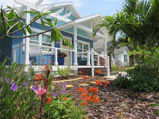 2538 Bayside Dr S, Saint Petersburg, FL 33705