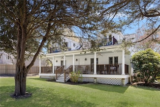 153 Hamilton Ave, Jamestown, RI 02835