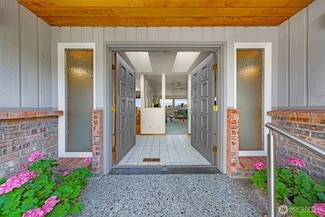 8059 Comox Rd, Blaine, WA 98230