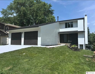 7155 N 81st Plaza, Omaha, NE 68122