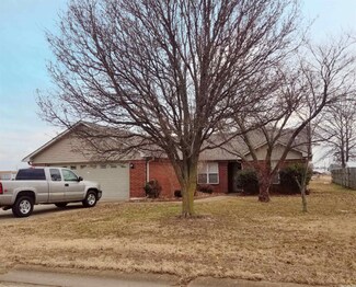 716 Dwight St, Trumann, AR 72472