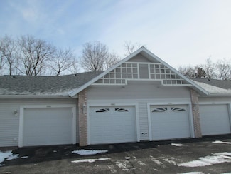 1902 Tiffany Cove Ln SW, Rochester, MN 55902