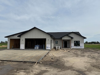 1716 N 18th St, Aberdeen, SD 57401