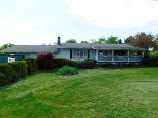 655 Karen Dr, Hollsopple, PA 15935