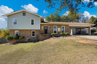 1907 Kittrell Dr, Phenix City, AL 36870