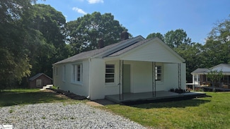 314 S 7th St, Easley, SC 29640