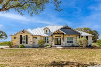724 Thomas Rd, Poteet, TX 78065