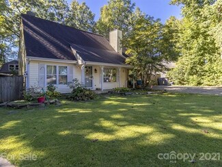 9222 Idlewild Rd, Charlotte, NC 28227