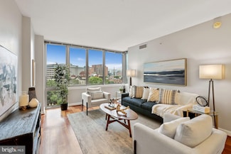 555 Massachusetts Ave NW Unit 603, Washington, DC 20001
