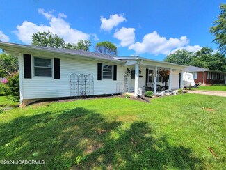 1009 Chippewa Dr, Fulton, MO 65251