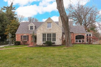 1645 E Meadowmere St, Springfield, MO 65804