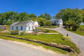 87 Lowells Cove Rd, Orrs Island, ME 04066