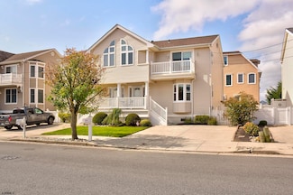 212 N Coolidge Ave, Margate City, NJ 08402