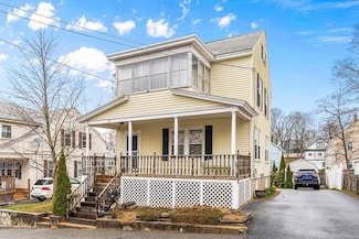 106 Sayles St, Lowell, MA 01851