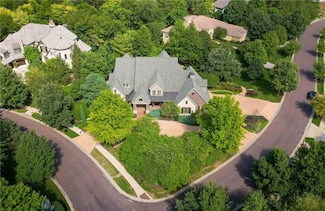 10816 W 140th St, Overland Park, KS 66221