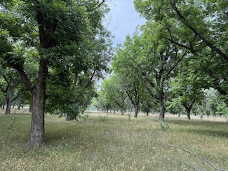 3024 E Landings N, Granbury, TX 76049