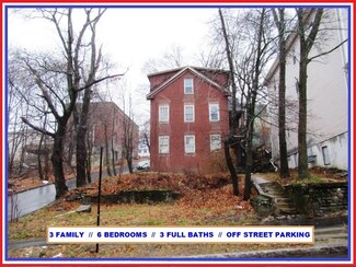 7 Elizabeth St, Worcester, MA 01605