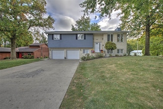 44 Sadowski Ct, Decatur, IL 62521