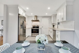 13 Carson Rd, Woburn, MA 01801