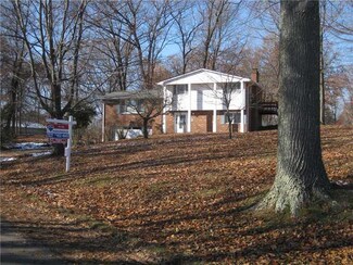 814 Perry Hwy, Harmony, PA 16037