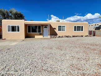 2408 E 23rd St, Farmington, NM 87401