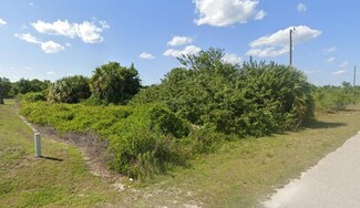 351 Peerless St, Lehigh Acres, FL 33974