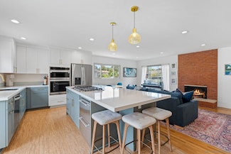 1154 Sapphire St, San Diego, CA 92109