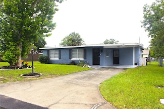 5 Moonlight Ln, Winter Haven, FL 33884
