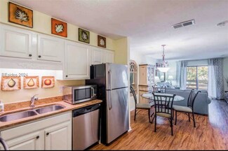 45 Folly Field Rd Unit 13, Hilton Head Island, SC 29928