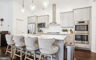 17851 Woods Overlook Dr, Dumfries, VA 22026